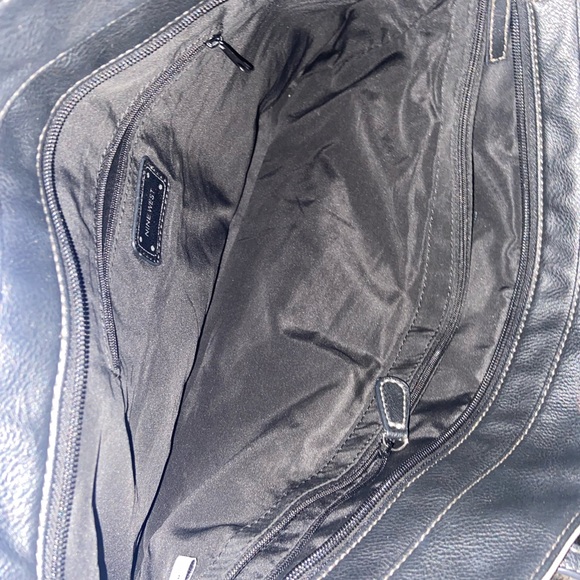 Nine West large tote purse - Picture 4 of 4